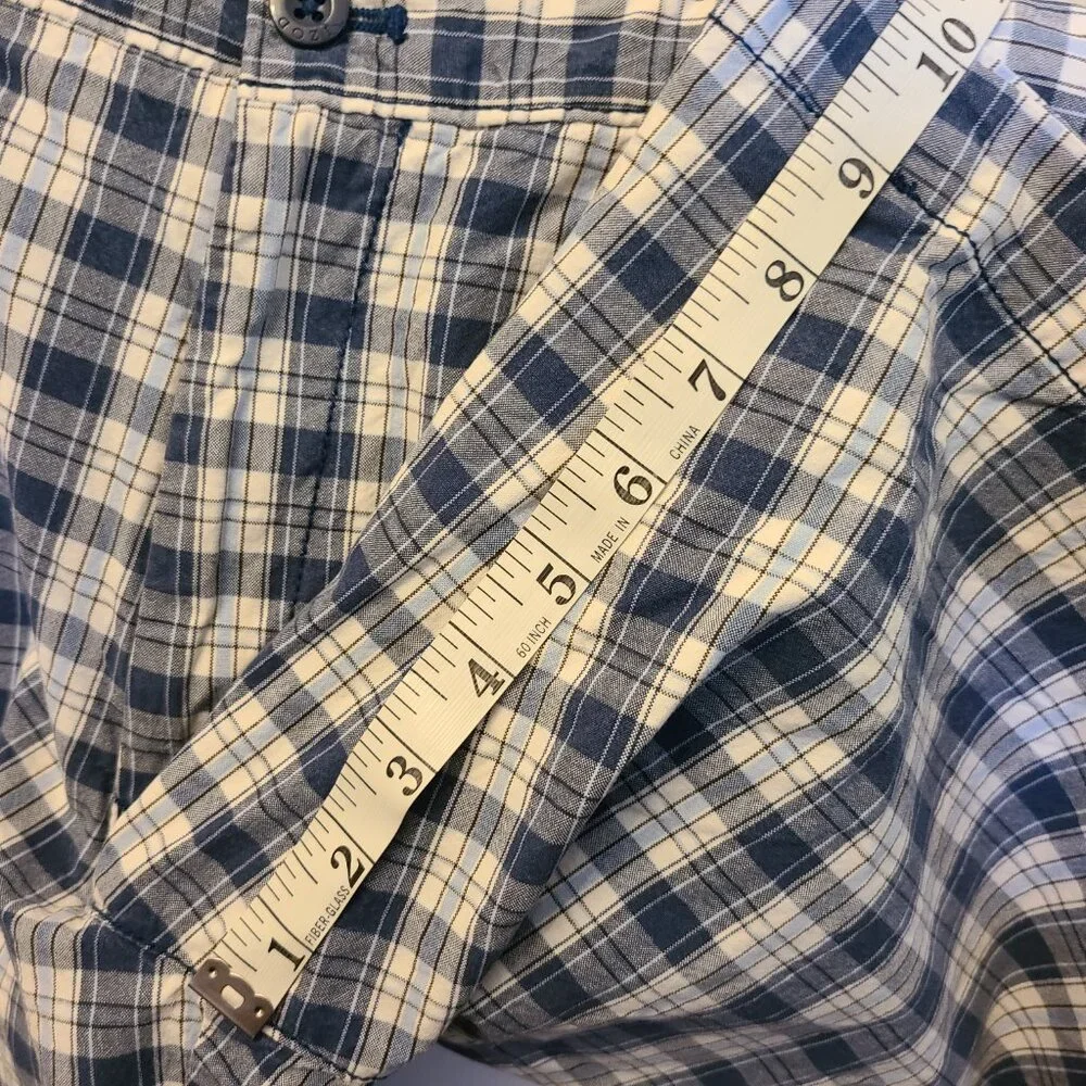 IZOD MEN'S CLASSIC COMFORT FIT- FLAT FRONT- BLUE /WHITE PLAID SHORTS- SIZE 36